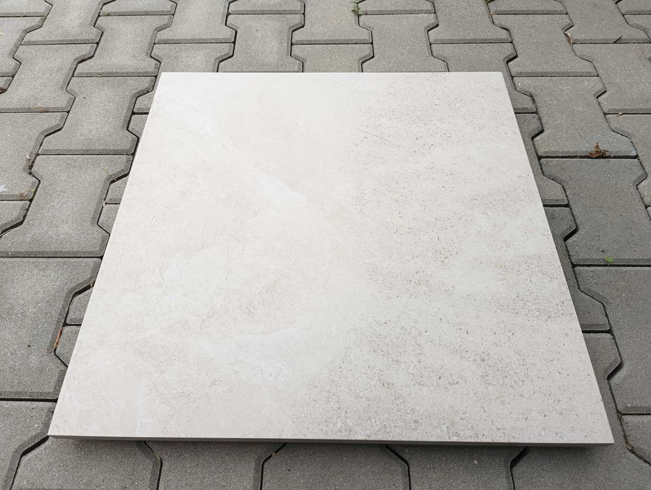 Płytki balkonowo tarasowe chodni otoczka basenu LIRA CREAM 60x60x2