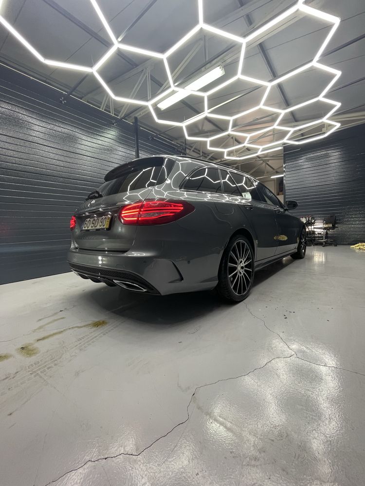 Mercedes Benz C 300 H AMG