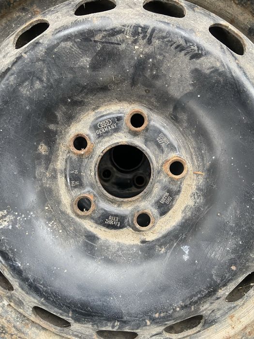 Зимова шипована резина215/65 R16 Nokian Hakkapelitta7