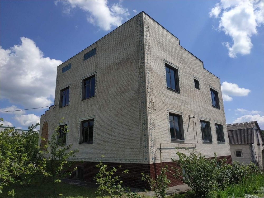 Продам новий дім з земельною ділянкою в м. Красилові, Волиця-1