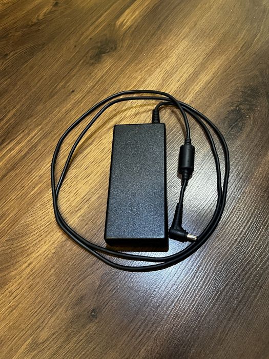 MSI GV72 7RD • i5-7300HQ • GTX 1050 • 8GB • 17,3” • DLA GRACZA SPRAWNY