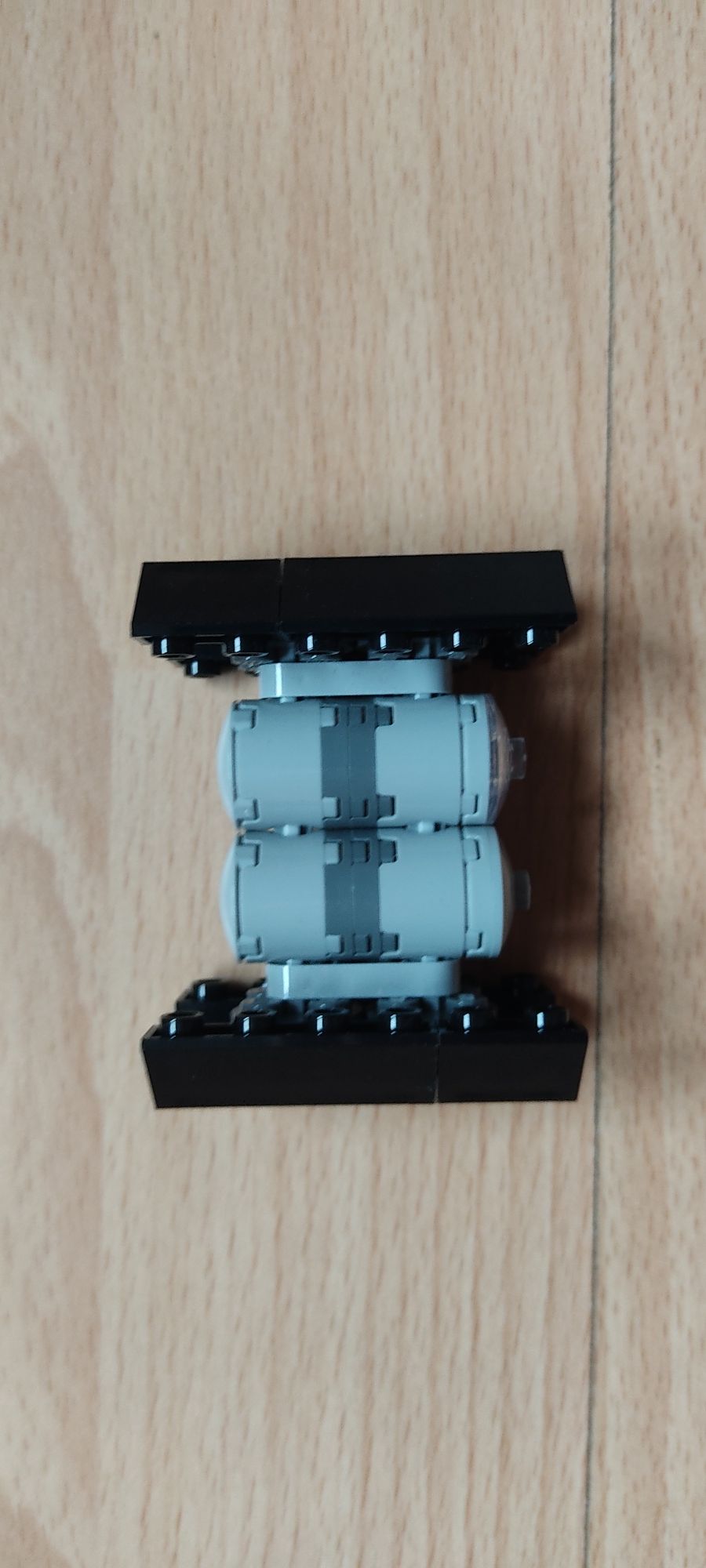 Gazetka Lego Star Wars z klockami Bombowiec TIE