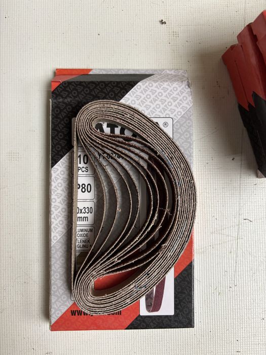 Taśma ścierna bezkońcowa P80 10x330mm gratis 5 pasków