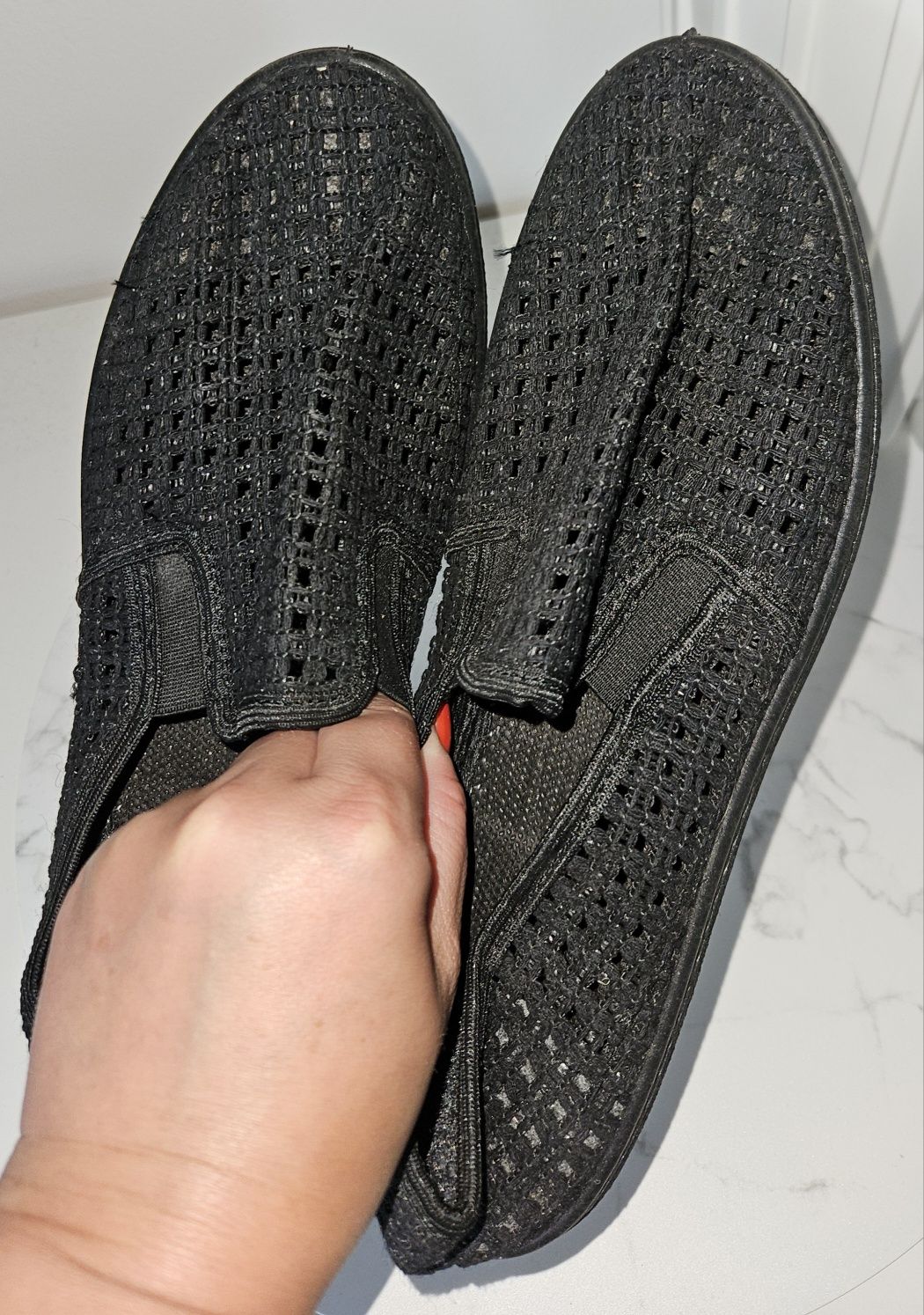 Czarne nowe loafersy espadryle oddychające 40