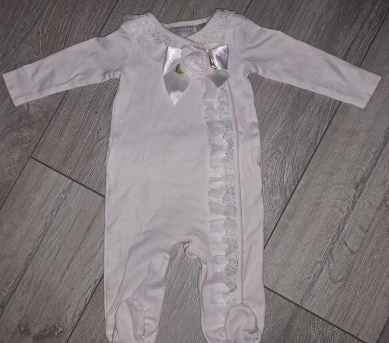 Elegancki pajacyk chrzciny chrzest