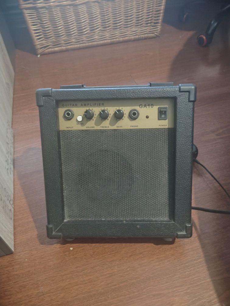 Mały wzmacniacz gitarowy