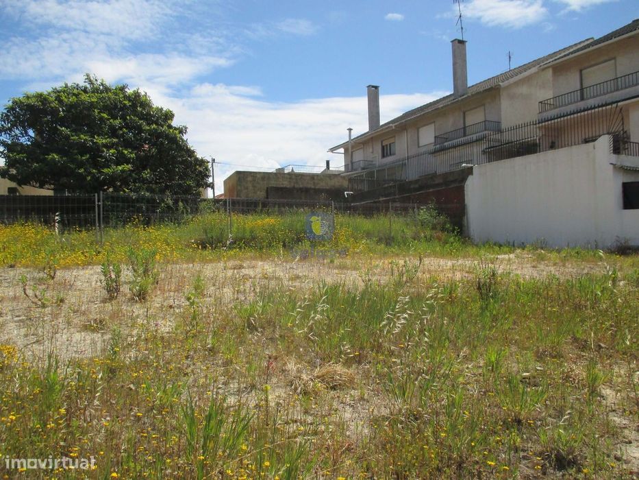 Terreno na Rinchoa com licença de construção para Moradia