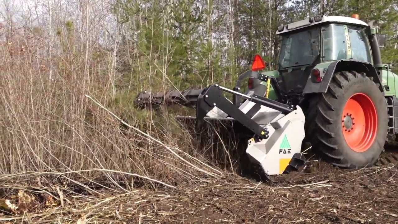 Mulczowanie krzaków Mulczer Karczowanie drzew Oczyszczanie Terenu Łąk