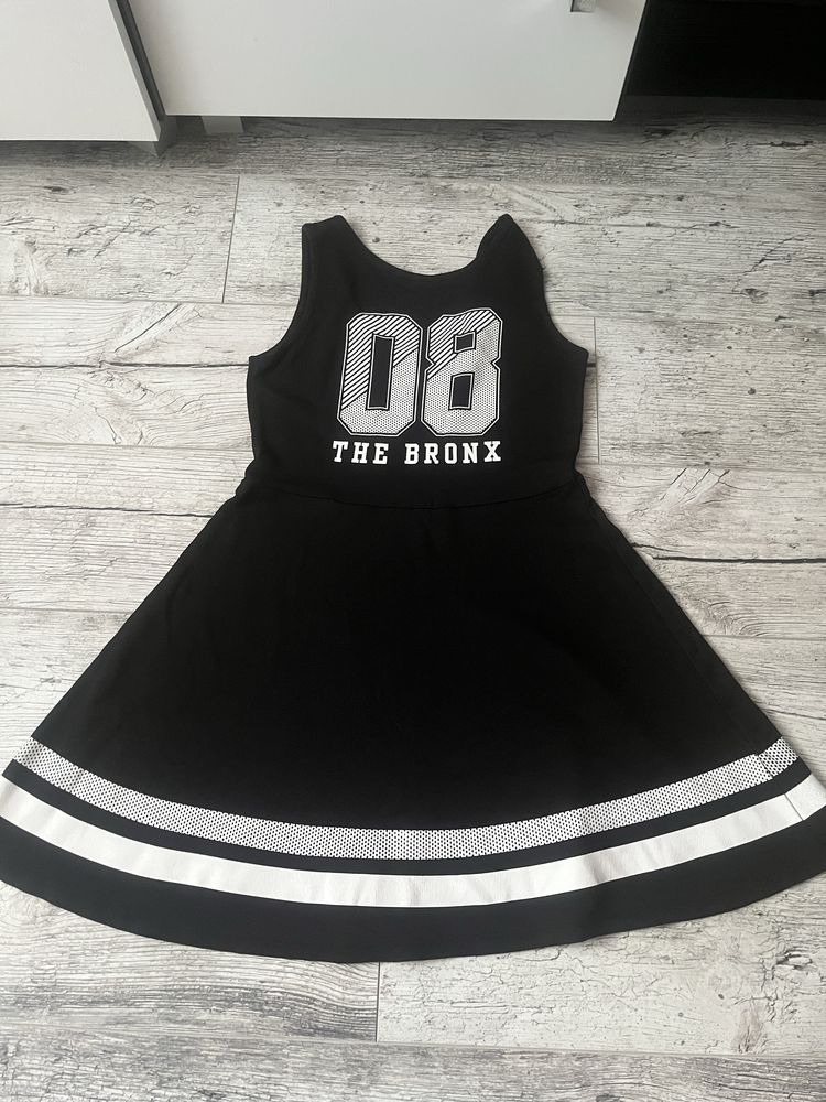 Ciuchy dla dziewczynki 146-152 cm 51 sztuk