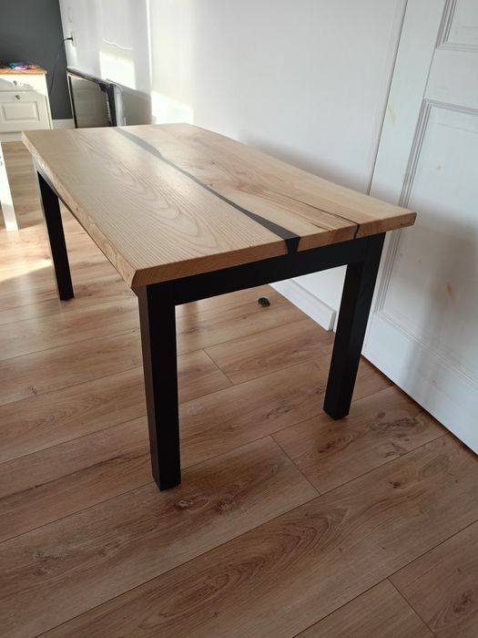 Stolik kawowy jesionowy