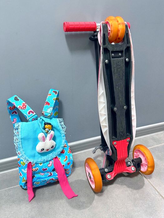 Дитячий, рожевий самокат для дівчинки; триколісний транспорт +рюкзак