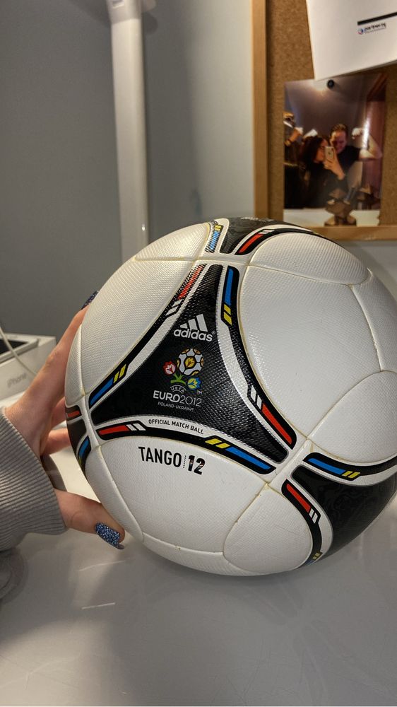 Piłka Adidas UEFA EURO 2012 TANGO Official Match Ball, oryginał!