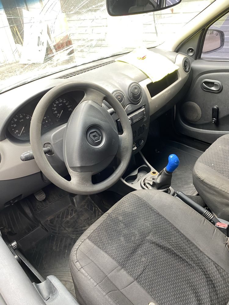Renault logan 1.4 газ/бензин 2011
