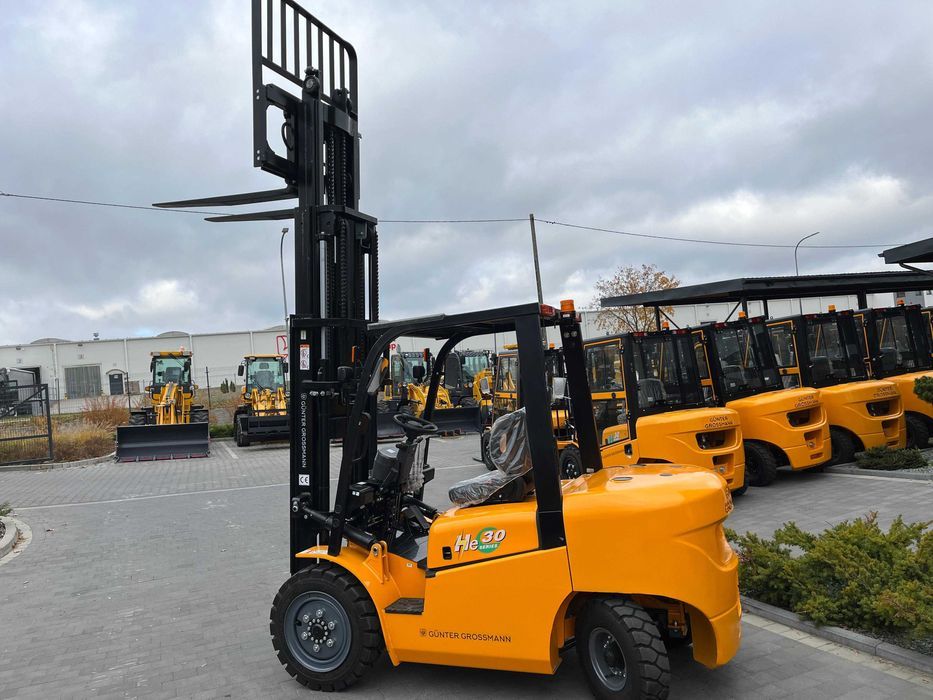 Wózek  widłowy Gunter Grossmann 3T Triplex 4,8m . Nowy