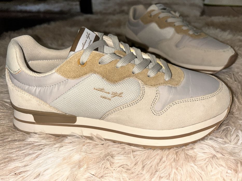 Жіночі кросівки Restime 40 розмір