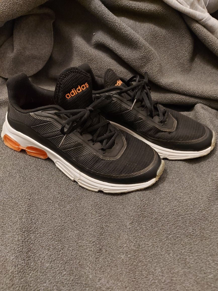 męskie tenisówki adidas 43.5