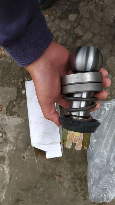 Палец реактивной штанги КрАЗ КамАЗ. Ремкомплект неактивной штанги