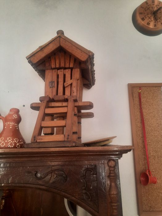 Móveis antigos para venda