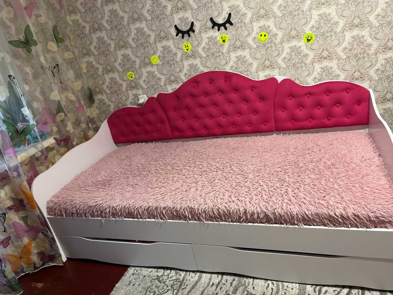 Дитяче ліжко, ліжко для дівчат