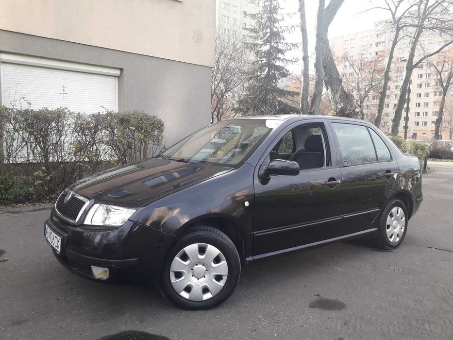 Skoda Fabia 1.9 TDI sedan, klimatyzacja, hak, 2 komplety kół lato/zima