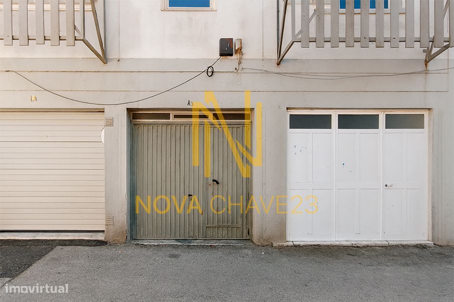 Armazém/Garagem em Mira-Sintra