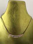 Colar com brilhantes dourado