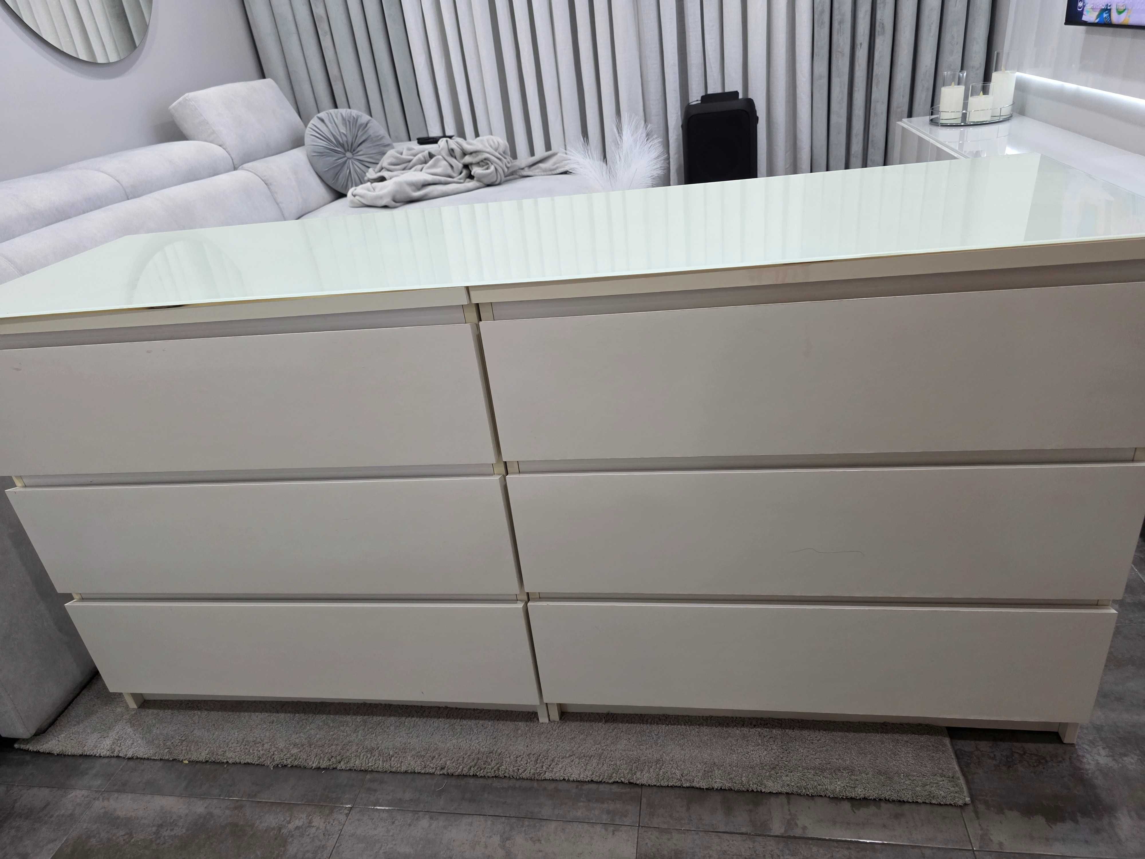 Comodas ikea as duas juntas por 70€