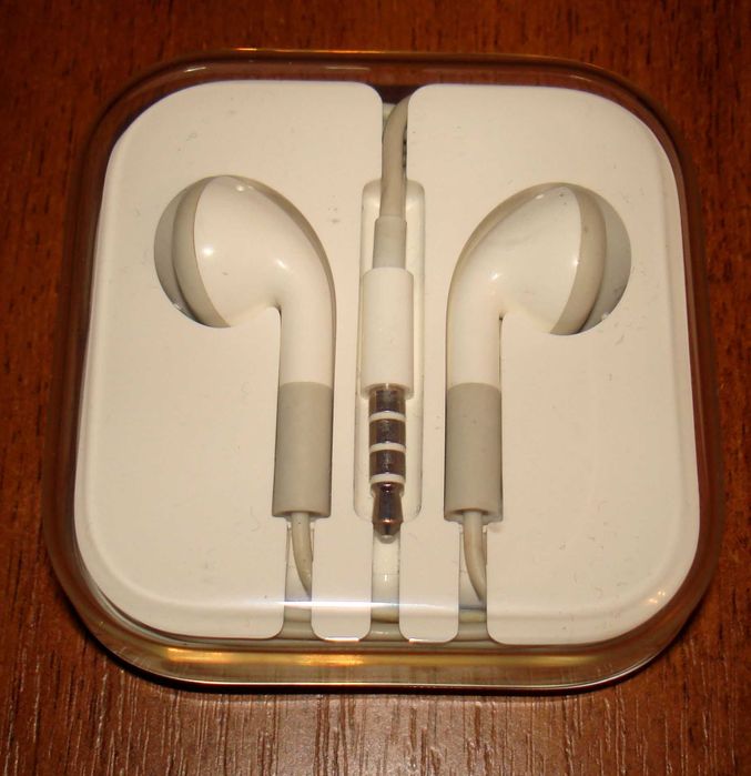 Наушники (гарнитура) от iphone 3,5 мм.