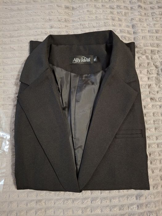 Чорний класичний піджак, новий