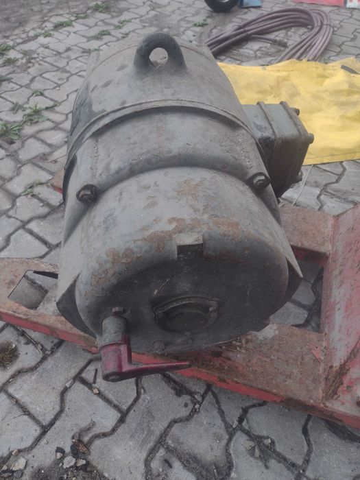 Silnik 3-fazowy 6,5 kW-1988