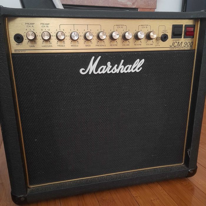 Marshall JCM 900 100w Hi Gain Dual Reverb