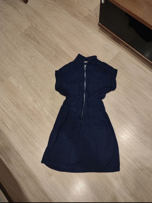 Letnia sukienka z zamkniem