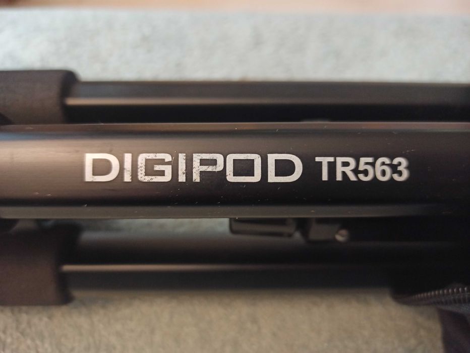 Statyw Tripod Digipod TR563 + gratis - mini statyw