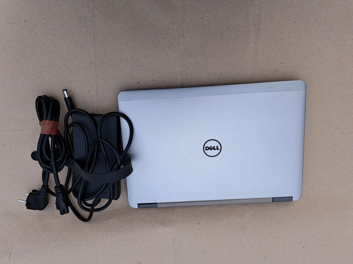 Dell Latitude E7240 Ноутбук