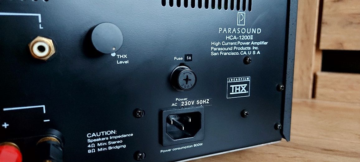 Wzmacniacz koncówka PARASOUND HCA-1200 II