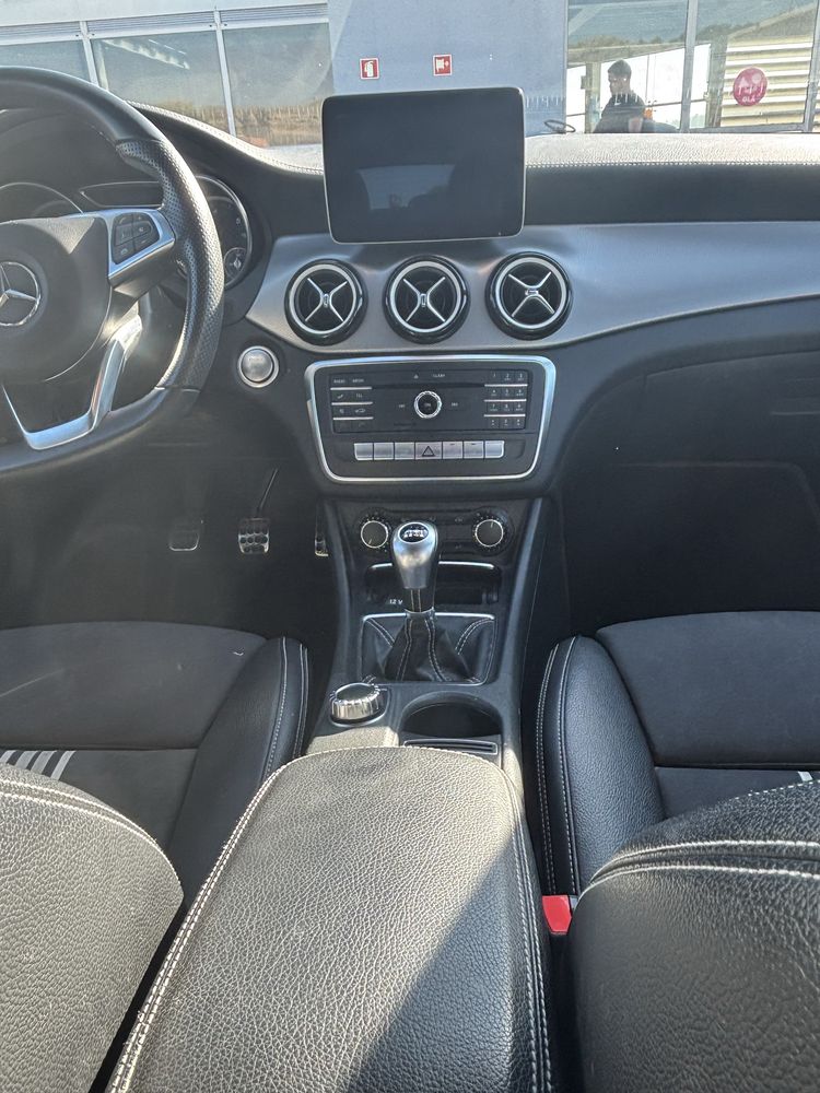 Mercedes-Benz A180d Special Edition – 70.000 km | COMO NOVO!