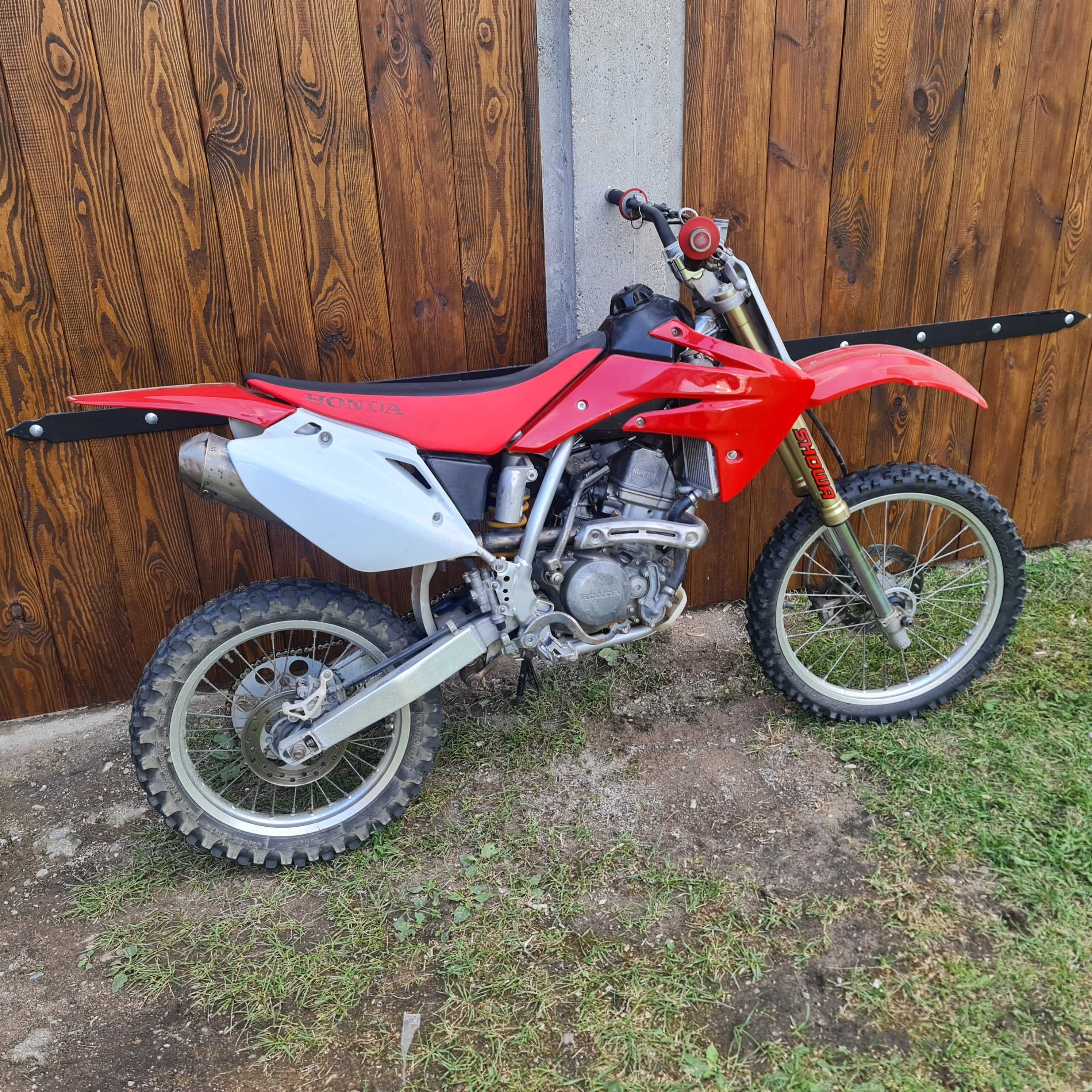 motocross Honda CRF 150 4t