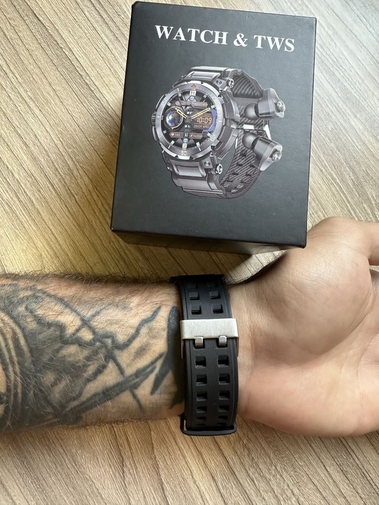 Rainbuvvy GT100 Pro Smart Watch TWS
