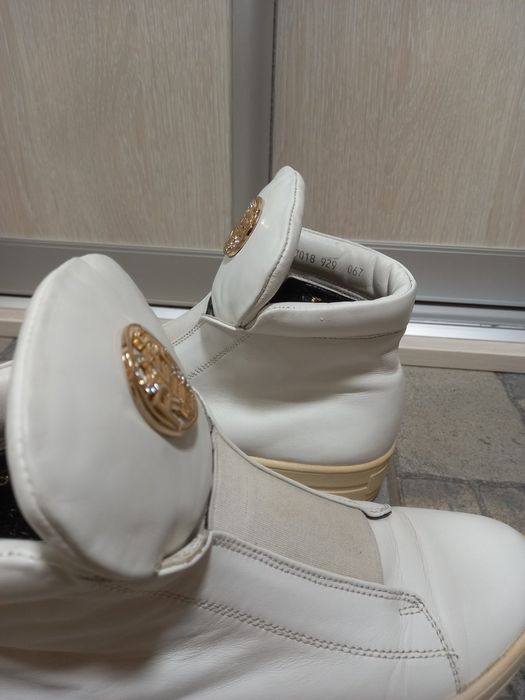 Высокие женские кроссовки белые