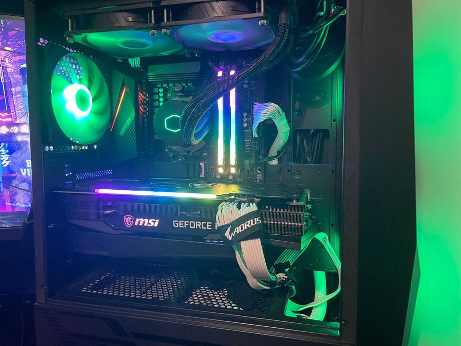 PC Gaming– RTX 3060 Ti Gaming Trio Z, Ryzen 5 5600X 16GB RAM, SSD 1TB