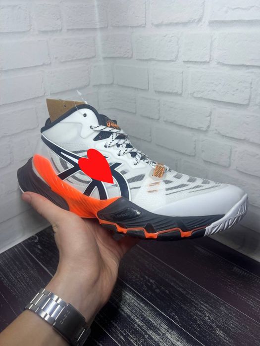 Волейбольні кросівки Асікс Metarise