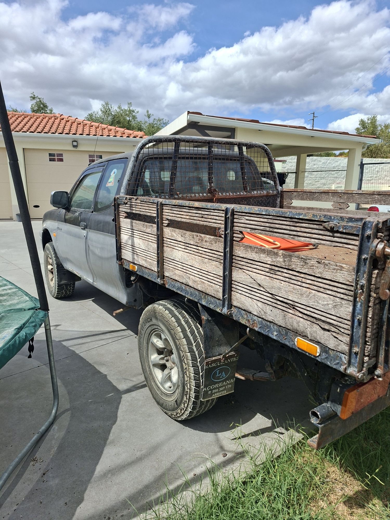 Mitsubishi L200 strakar