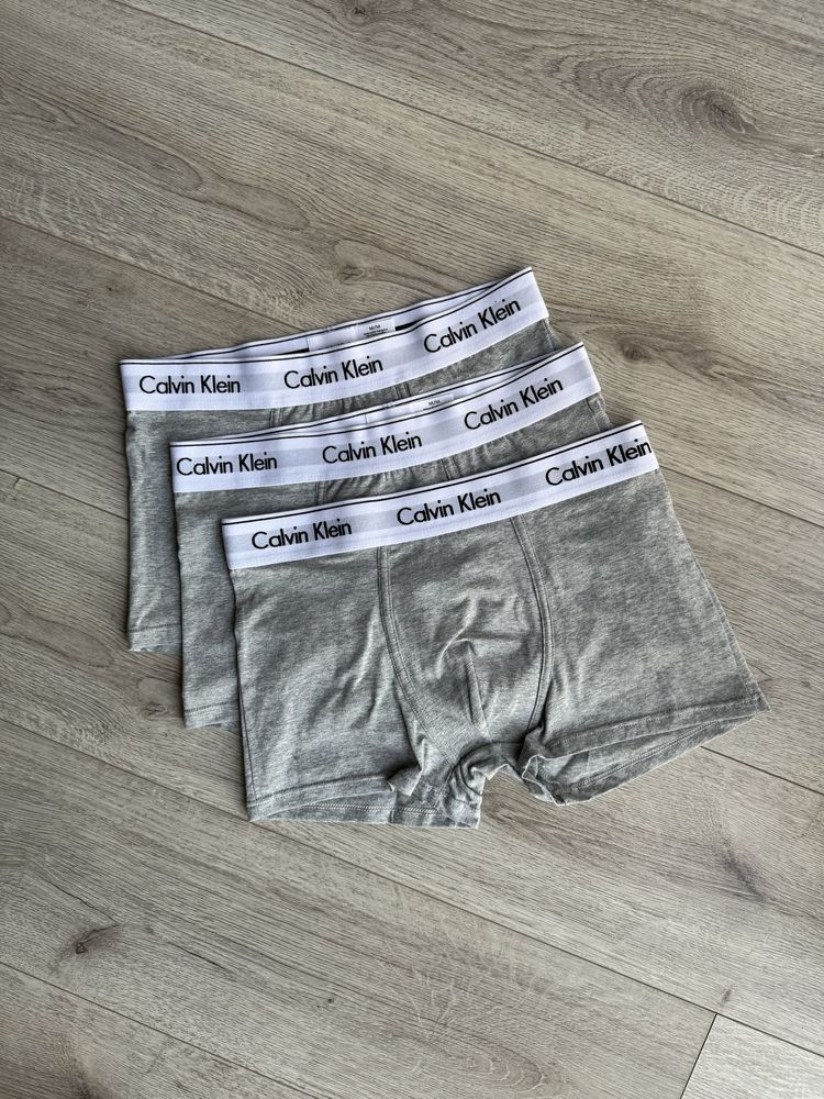 Білизна Calvin Klein