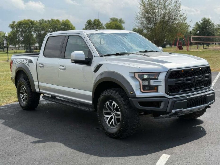 Ford F-150 Raptor SuperCrew      2018