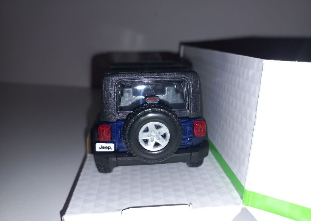 Bburago Jeep Wrangler,skala 1:32