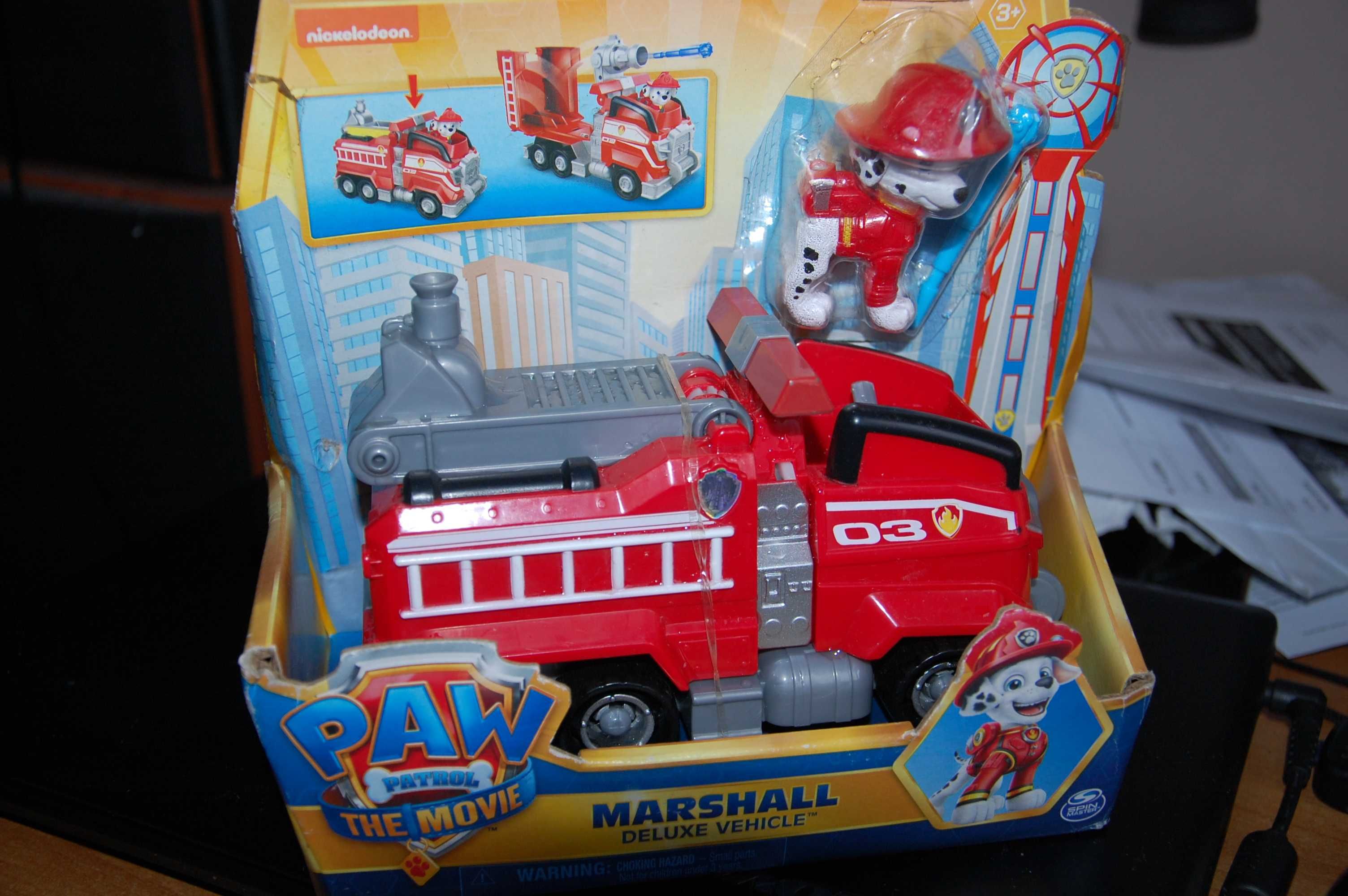 nowy samochod PSI PATROL  + figurka marshall