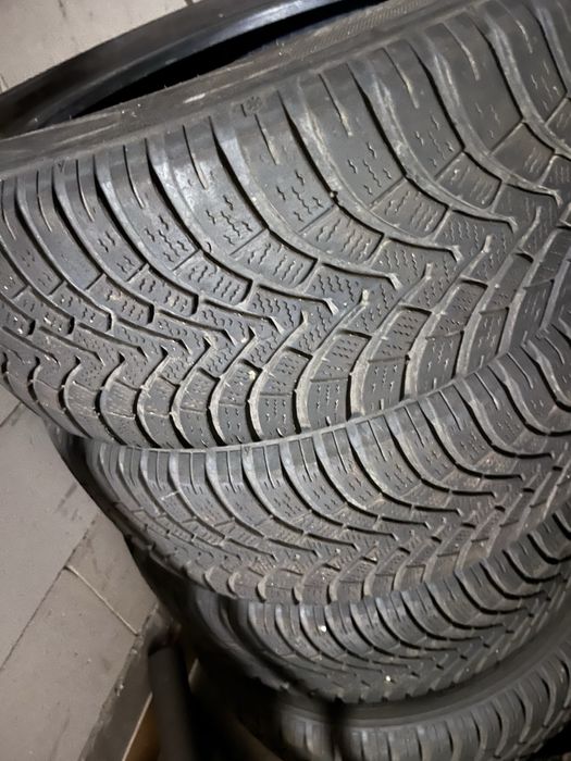 Opony zimowe Falken Eurowinter HS01 – 215/60 R16 99H