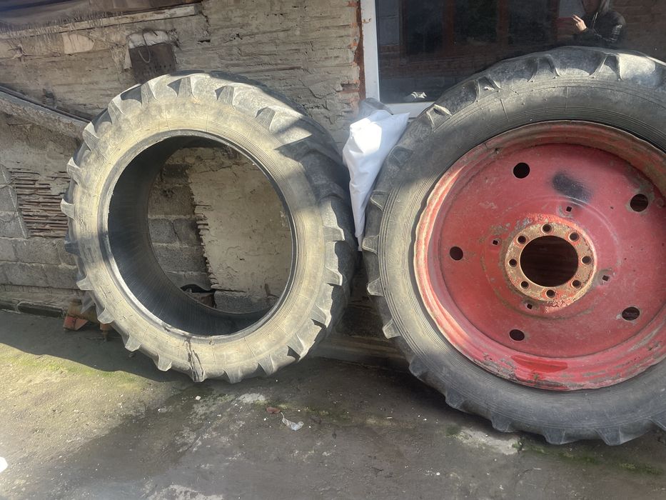 Продається ЮМЗ - 6  з навісним обладнанням