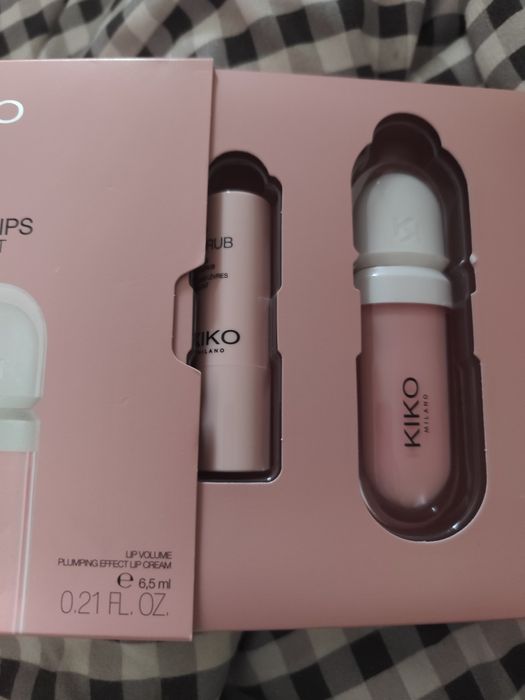 Набір кікодля губ