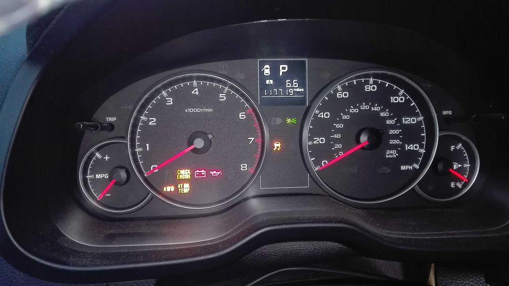 subaru legacy 2.5  2012/2013  nowy gaz jasne wnętrze,drugi właściciel